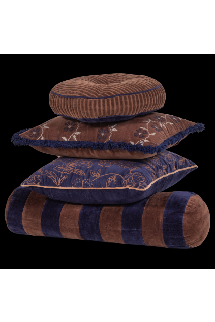 377976 BB 01 VS ES Niva kussens bruin blauw FA