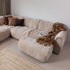 377522 SA 377520 SA 377523 SA 375048 Z 3 375055 L 375052 A 375053 L 02 SF WE Baggy 3D chenille zand Alicia vloerkleed Alika Mazi kussen vierkant