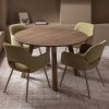 TB RO DL22 1190 375092 CB 374076 G 01 SF FA Tafelblad rond doorgaande lamel O120cm cashmere brown Haarlem 4 standen poot Jenny VIERKANT