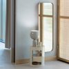 373908 A 378041 Z 378063 Z 01 SF Doutzen spiegel 110x40 cm zand Nori tafellamp zand Olin vierkant